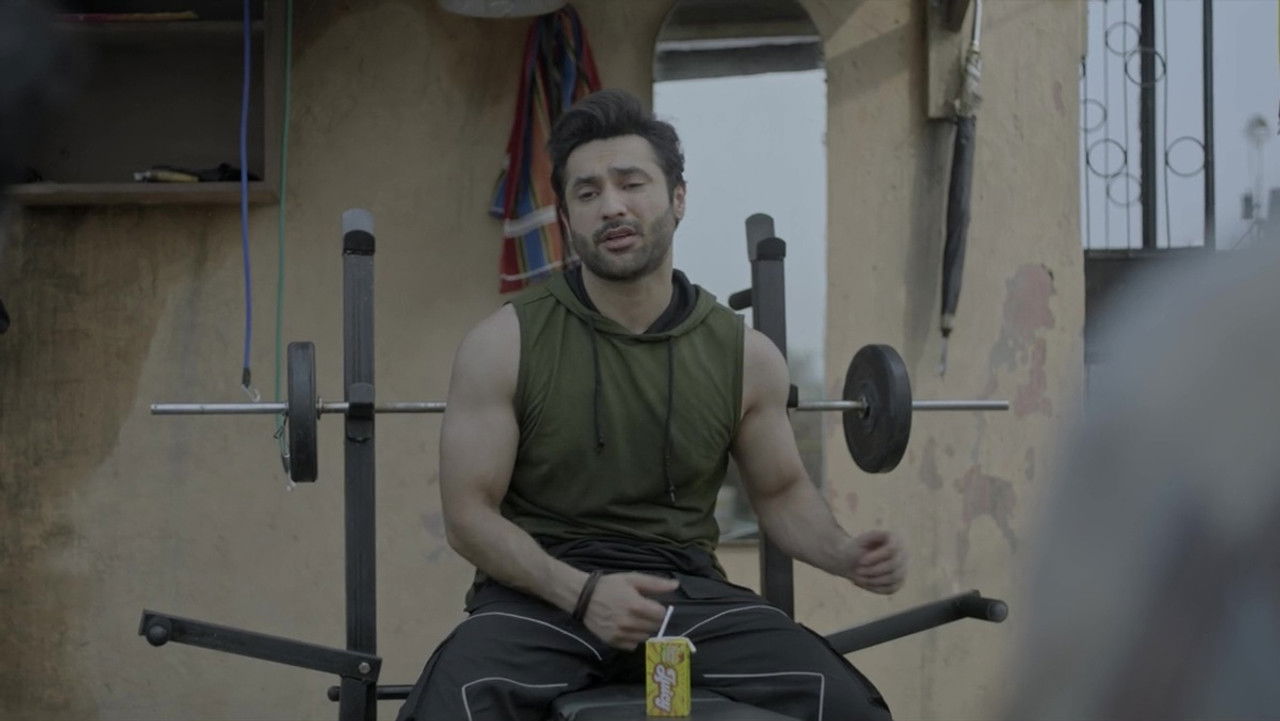 Lafangey – Sapne, Dosti, Duniya: 1×2