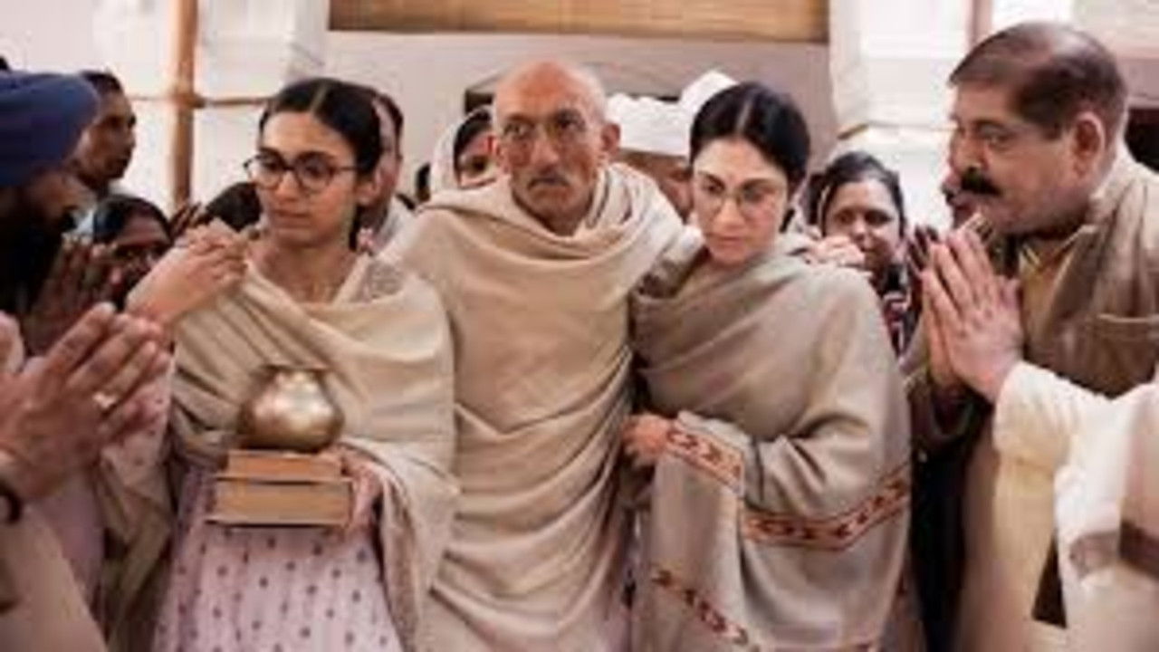 Freedom at Midnight: 2×7